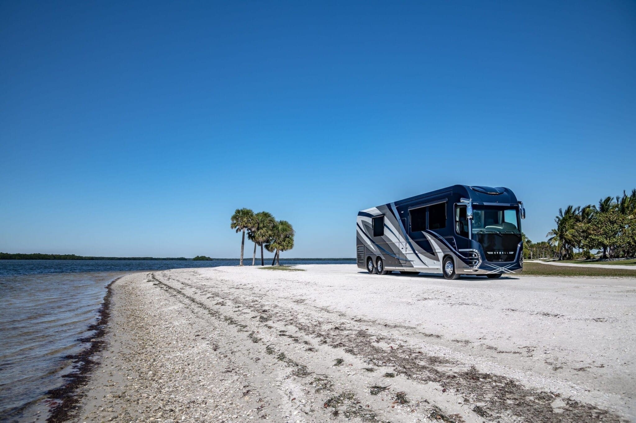Best Beach Destinations with RV Hookups for Luxury Class A Coaches